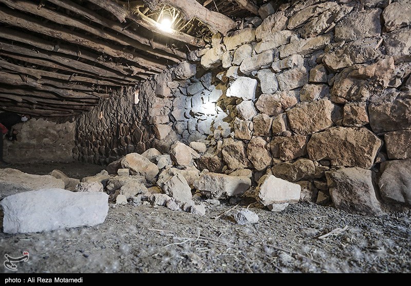 خسارات زلزله در منطقه بازفت شهرستان کوهرنگ