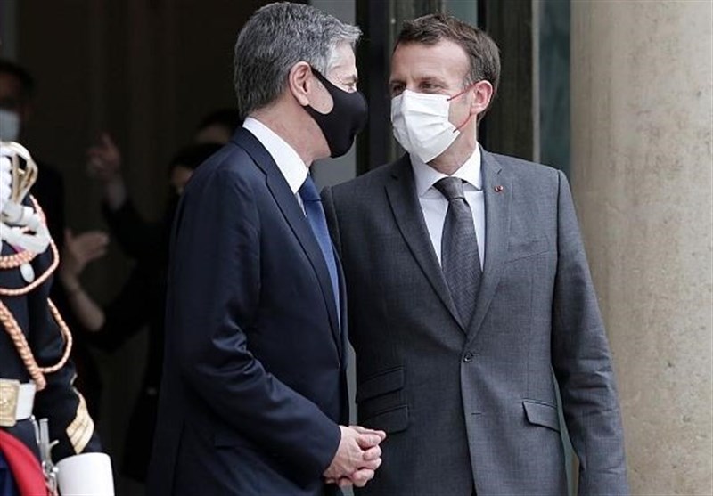 Blinken, Macron Meet in Paris amid AUKUS Tensions