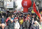 Hundreds March in French Capital for Better Working Conditions (+Video)