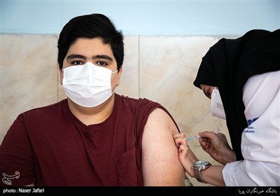  زالی: ۶۵درصد دانش‌آموزان تهرانی واکسن کرونا زده‌اند/ رعایت پروتکل‌ها به ۴۸درصد رسید 