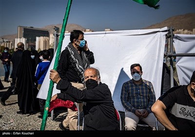تشییع شهدای گمنام در محل دریاچه شهدای خلیج فارس