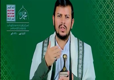  رهبر انصارالله یمن: حزب‌الله آبروی امت اسلامی است/ می‌خواهند رهبری صهیونیست‌ها را بر مسلمانان و مسیحیان تحمیل کنند 