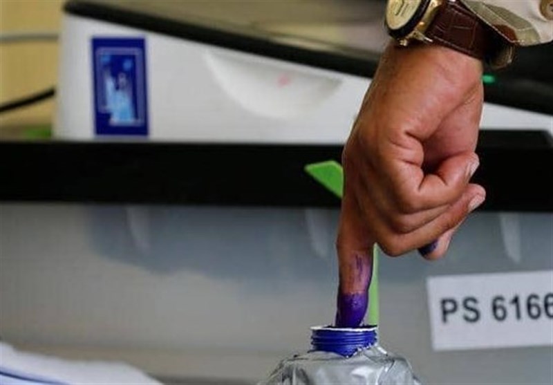 Iraqis Start Voting in Early Parliamentary Elections