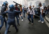 اعتراضات علیه سیاست‌های کرونایی دولت در ایتالیا به خشونت کشیده شد