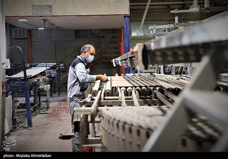 38000 کارگر استان سمنان با تملک 147 واحد صنعتی توسط بانک‌ها بیکار شدند