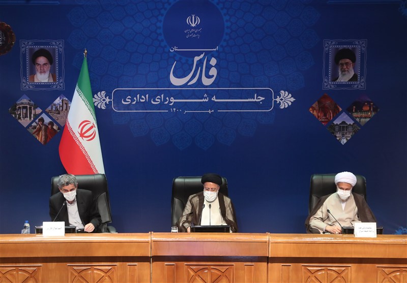رئیس جمهور در شورای اداری استان فارس: آینده ‌را بسیار روشن می‌بینم / گشایش‌هایی ‌در حال اتفاق افتادن است‌ / بدون شرح معلوم است چه دولتی تحویل گرفتیم