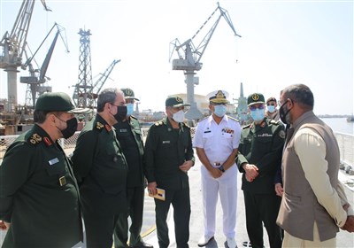 Iran, Pakistan Discuss Cooperation in Ship Manufacturing
