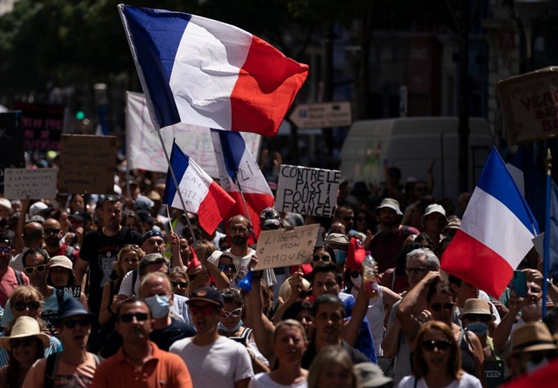 Over 40,000 People Take to Streets in France to Protest Health Passes: Interior Ministry