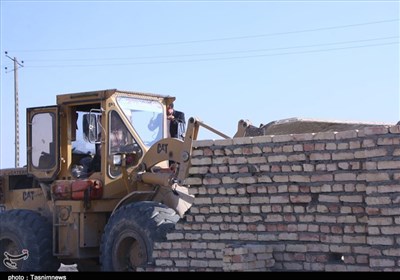 90 هزار متر از اراضی کشاورزی در بخش قلعه نو آزادسازی شد