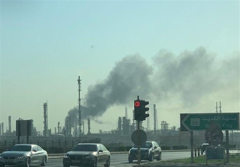 آتش سوزی گسترده در پالایشگاه نفتی کویت+تصاویر