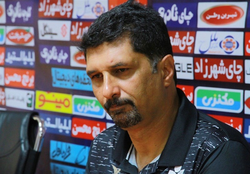 حسینی: نفت گردن کلفت است و این می‌تواند یک هشدار برای ما باشد/ فدراسیون تصمیمی بگیرد که باشگاه‌ها و تیم امید متضرر نشوند