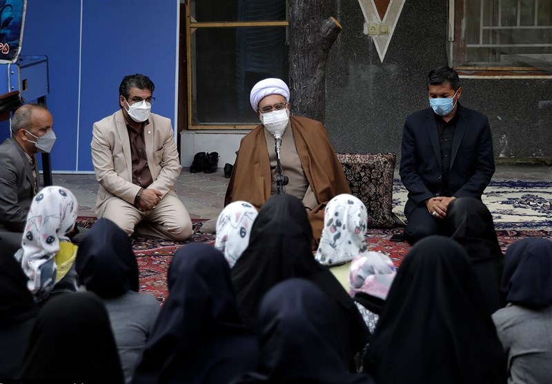 روایتی از دیدار تولیت آستان قدس از مرکز نگهداری کودکان بی‌سرپرست در مشهد؛ یک روز در کنار «گل‌های نرگس»
