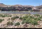 رودخانه کشکان روستای «چم گز» پلدختر را تخریب میکند