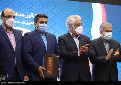 تجلیل از جواد فروغی اولین قهرمان تیراندازی ایران در المپیک