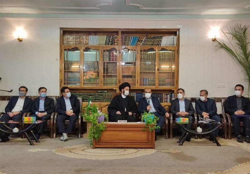 وزیر راه و شهرسازی با نماینده ولی فقیه در اردبیل دیدار کرد