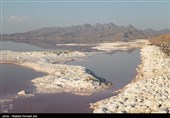استاندار آذربایجان‌غربی: احیای دریاچه ارومیه مورد تاکید دولت و رئیس جمهور است