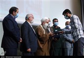 تقدیر از برگزیدگان در مراسم اختتامیه مسابقه طراحی آستان مطهر ائمه بقیع علیهم السلام