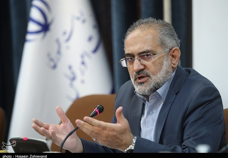 حسینی: رئیس جمهور و مسئولان شبانه‌روز برای حل مشکلات در تلاش هستند