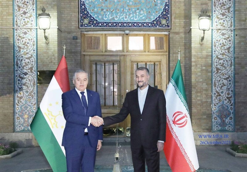 تأکید وزرای خارجه تاجیکستان و ایران بر ضرورت توسعه روابط دوجانبه