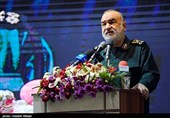 سرلشکر سلامی: فتنه‌ها و فشارها علیه انقلاب، برای جلوگیری از ترسیم نظم نوین اسلامی است