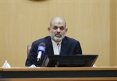 قدردانی وزیر کشور از قدرت‌نمایی نیروی دریایی سپاه در دریای عمان/ آمریکا در برابر ایران ‌به ذلت کشیده شد