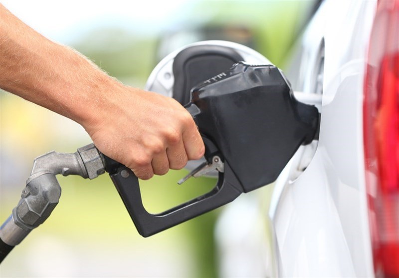 متوسط قیمت بنزین در آمریکا به بیش از 4.5 دلار در هر گالن رسید