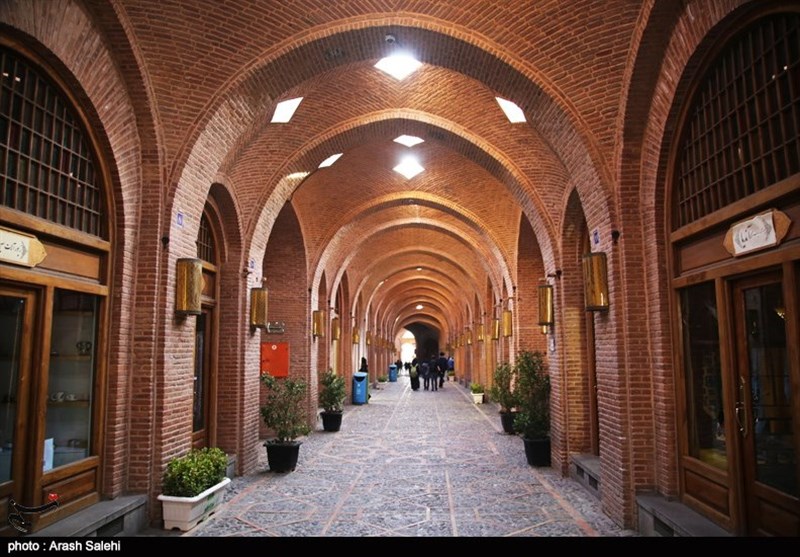 جلوه‌گری معماری ایرانی در سرای سعدالسلطنه قزوین به روایت تصویر