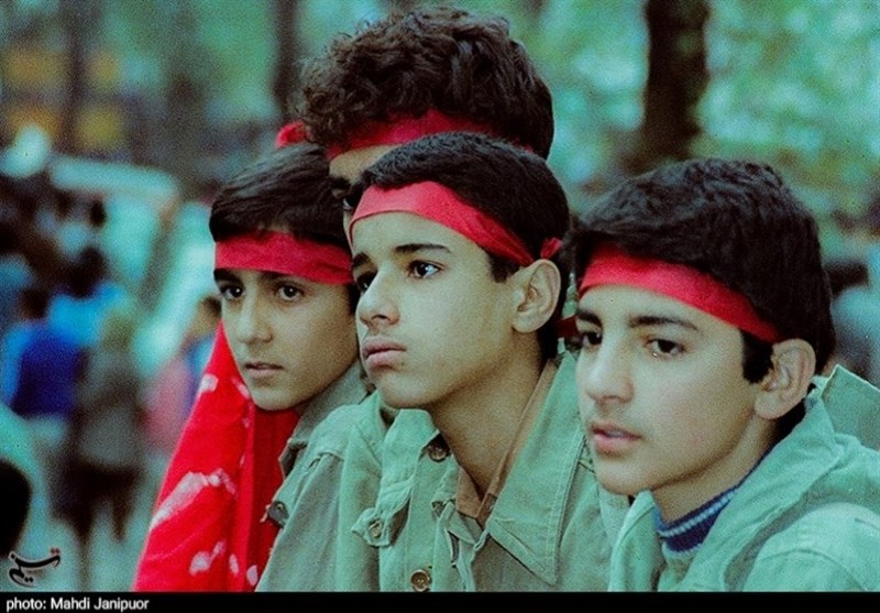 زنگ استکبارستیزی در مدارس کردستان نواخته شد