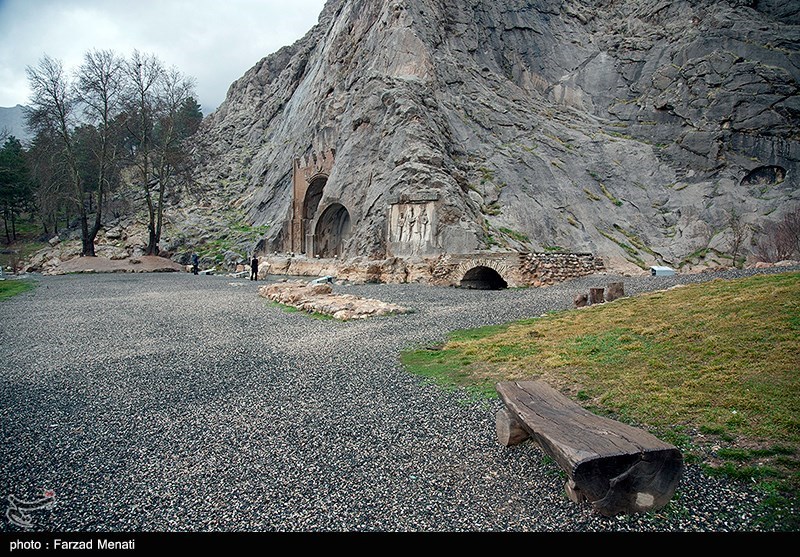 بارش باران پاییزی در طاقبستان