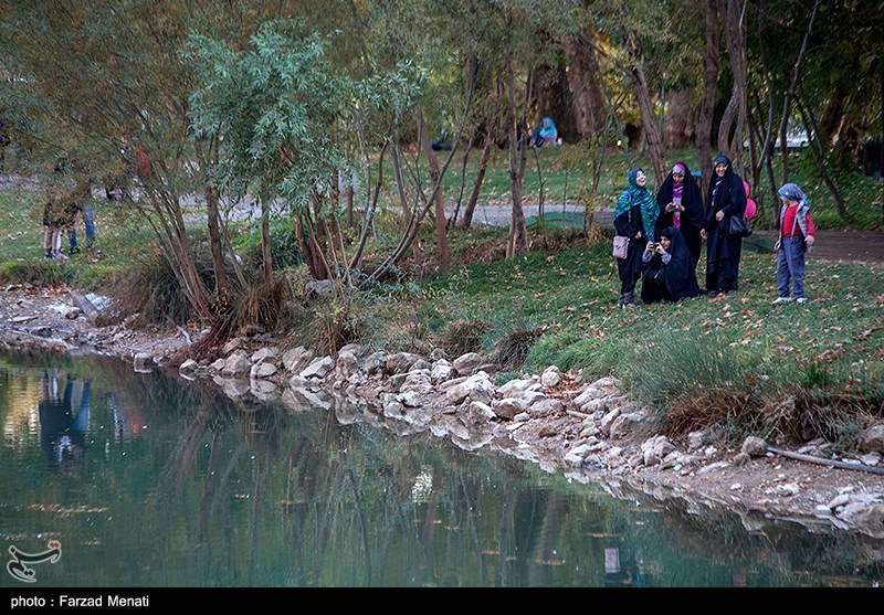 بارش باران پاییزی در طاقبستان