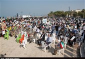 گرامیداشت روز 13 آبان در کنار ساحل خلیج فارس بوشهر به روایت تصویر