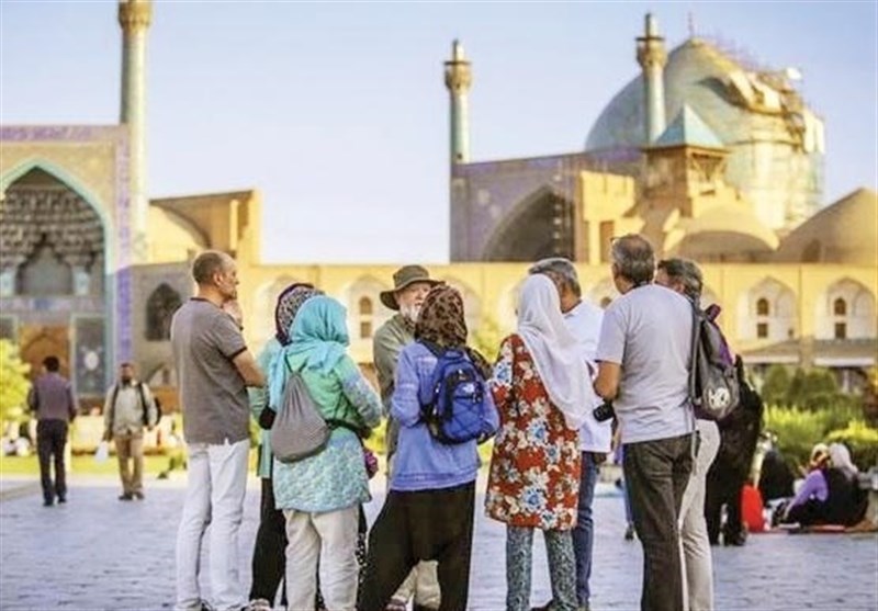 پس از لغو ممنوعیت صدور روادید؛ اولین گروه از گردشگران روسیه وارد ایران شدند