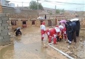 امدادرسانی هلال‌احمر به روستای سیل‌زده الیگودرز؛ 15 واحد مسکونی دچار خسارت شد