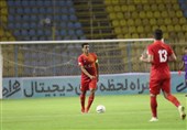 پیروزی تیم فوتبال فولاد مقابل صنعت نفت در دیداری دوستانه