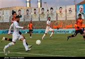 لیگ برتر فوتبال| جدال آلومینیوم با اعتصاب‌کننده‌ها و دوئل قلعه‌نویی و منصوریان