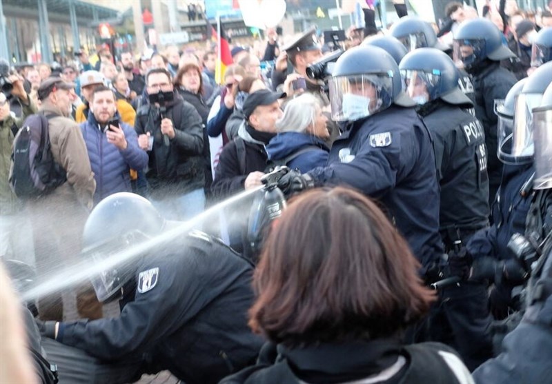 اعتراضات گسترده ضد محدودیت‌های کرونایی در آلمان