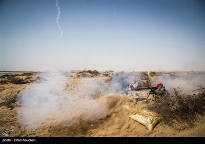 Army Carries on Large-Scale Zolfaqar-1400 Drills in Makran, South of Iran