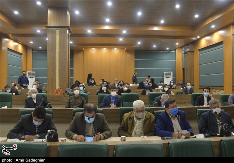 نخستین نشست رسانه‌ای شهردار و شورای شهر شیراز/ از انتقاد درباره عزل و نصب‌ها تا جای خالی المان‌های مذهبی در شهر