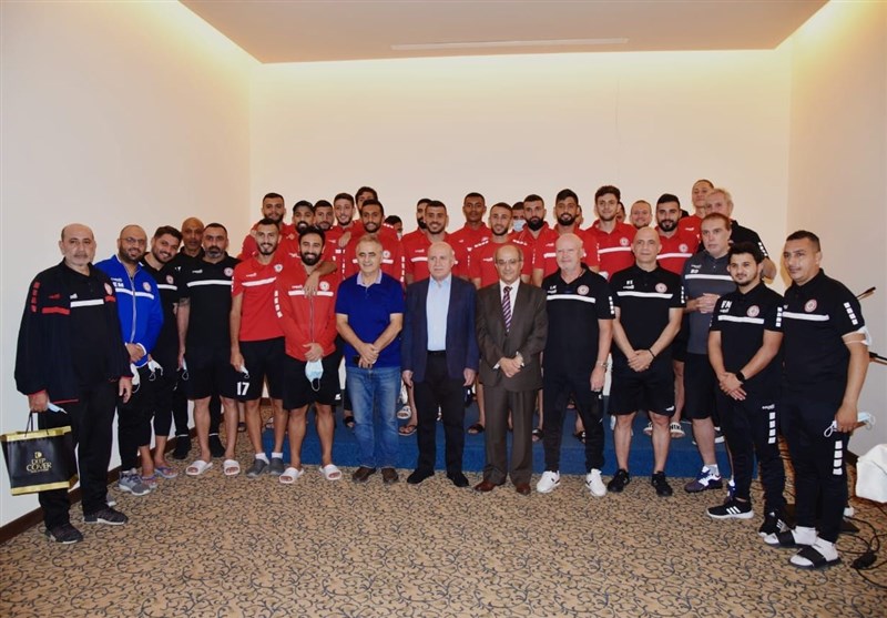 حضور وزیر ورزش لبنان در اردوی شاگردان هاشک، در آستانه دیدار با ایران