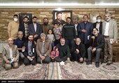 دیدار برخی از هنرمندان با خانواده شهید طهرانی مقدم