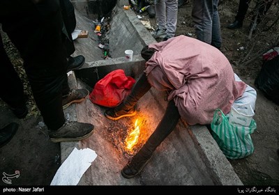 معتادان متجاهر در حاشیه بازدید بازدید شهردار تهران از پارک میثاق در منطقه 16