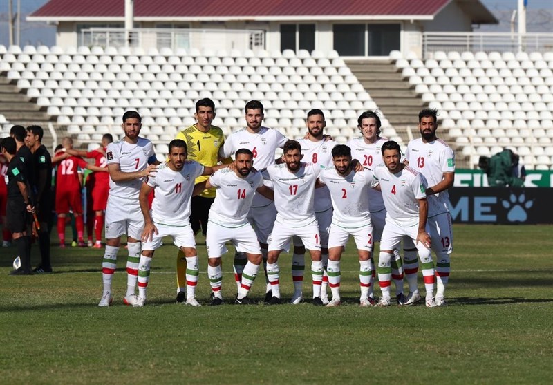 اعتراض مشترک بازیکنان تیم ملی پس از شکست لبنان؛ لباس کهنه می‌پوشیم و خبری از پاداش نیست + عکس