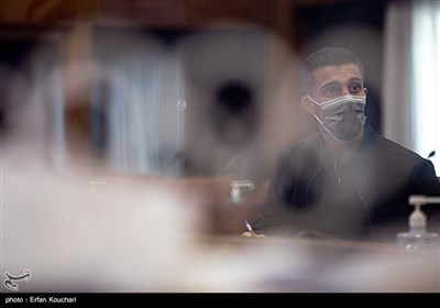 محمدرضا گرایی کشتی گیر در مراسم انتخابات کمیسیون ورزشکاران کمیته ملی المپیک
