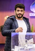 حسن یزدانی کشتی گیر در مراسم انتخابات کمیسیون ورزشکاران کمیته ملی المپیک