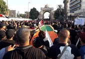 عراق| ادامه اعتراضات به نتایج انتخابات/ معترضان: آمریکا و امارات نتایج را دست‌کاری کردند + فیلم