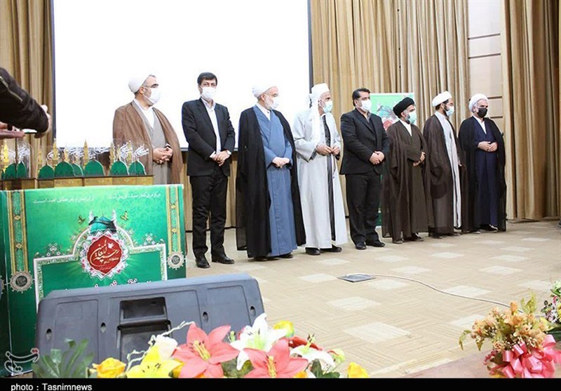 پایان ‌مرحله استانی ‌جشنواره شعر دفاع مقدس/ برگزیدگان در شیراز تجلیل شدند