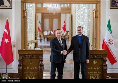  حسین امیرعبدالهیان وزیر امور خارجه ایران و مولود چاووش اوغلو وزیرخارجه ترکیه 