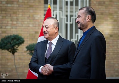 استقبال حسین امیرعبدالهیان وزیر امور خارجه ایران از مولود چاووش اوغلو وزیر خارجه ترکیه 