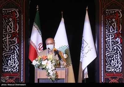 سخنرانی دکتر علیرضا زالی رییس دانشکاه علوم پزشکی دانشگاه شهید بهشتی در آیین اختتامیه هشتمین سوگواره ملی 72 خط اشک