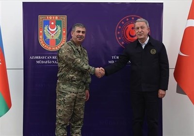  گفت‌وگوی تلفنی وزرای دفاع ترکیه و جمهوری آذربایجان 